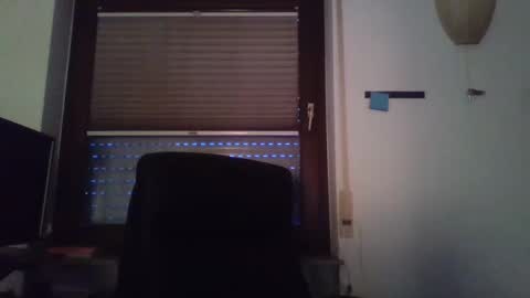 Snapshot of blonde32m chatting on 14, 2, 2025 blonde32m online show from 14, 2, 2025