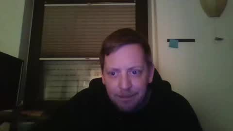 Snapshot of blonde32m chatting on 19, 2, 2025 blonde32m online show from 19, 2, 2025