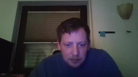 Snapshot of blonde32m chatting on 22, 2, 2025 blonde32m online show from 22, 2, 2025