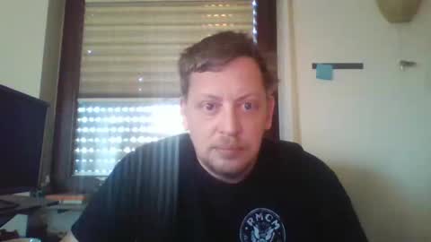 Snapshot of blonde32m chatting on 2, 3, 2025 blonde32m online show from 2, 3, 2025