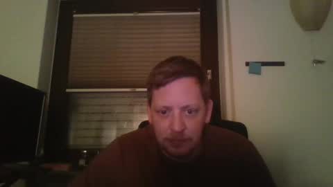 Snapshot of blonde32m chatting on 3, 3, 2025 blonde32m online show from 3, 3, 2025