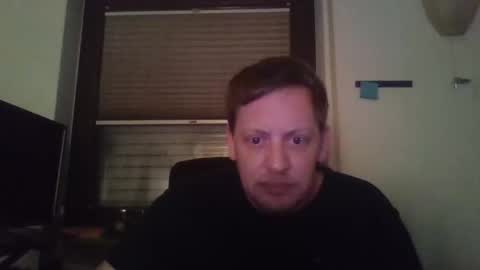 Snapshot of blonde32m chatting on 7, 3, 2025 blonde32m online show from 7, 3, 2025