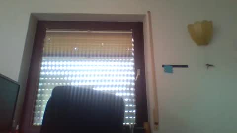 Snapshot of blonde32m chatting on 28, 9, 2025 blonde32m online show from 28, 9, 2025