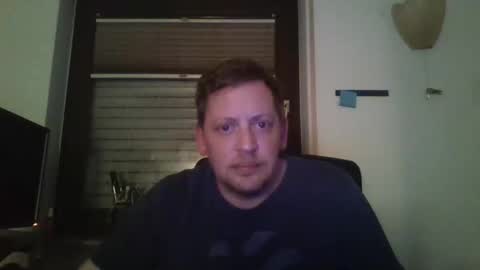 Snapshot of blonde32m chatting on 15, 10, 2025 blonde32m online show from 15, 10, 2025