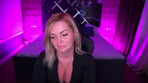 Blonde online show from 30, 9, 2025
