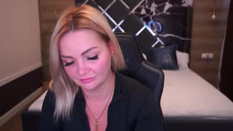 Blonde online show from 3, 10, 2025