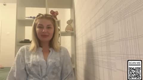 blondie_xoxoxo online show from 17, 11, 2025