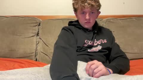 Snapshot of blondiedicks1 chatting on 28, 10, 2025 blondiedicks1 online show from 28, 10, 2025