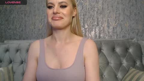 Snapshot of blondiestarxxx chatting on 12, 3, 2025 Helen online show from 12, 3, 2025