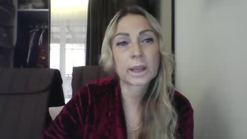 Iren online show from 25, 10, 2025