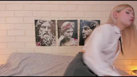 Snapshot of blondy_fina chatting on 14, 10, 2025 blondy_fina online show from 14, 10, 2025