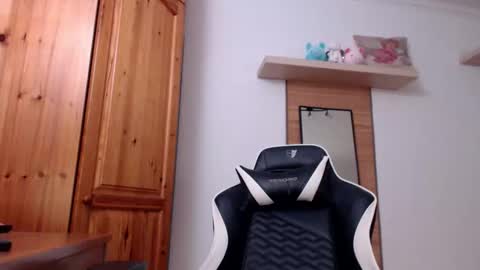 blondyelena online show from 23, 12, 2025