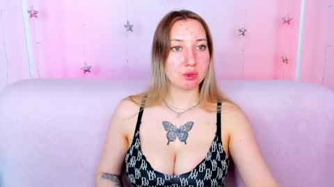 Snapshot of blondyjolly chatting on 25, 3, 2026 blondyjolly online show from 25, 3, 2026