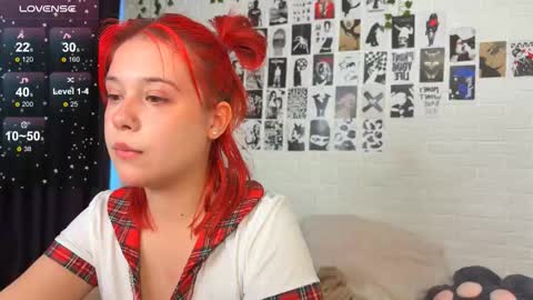 bloom_cherry_ online show from 27, 9, 2025