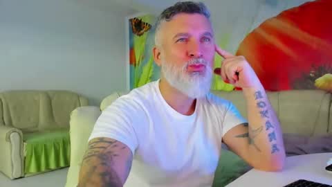 Snapshot of blowmyxxl chatting on 5, 1, 2026 Nico online show from 5, 1, 2026