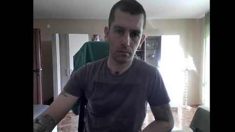 Snapshot of blue_eyed_wolf chatting on 6, 1, 2025 Runaway online show from 6, 1, 2025