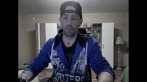 Snapshot of blue_eyed_wolf chatting on 16, 2, 2025 Runaway online show from 16, 2, 2025