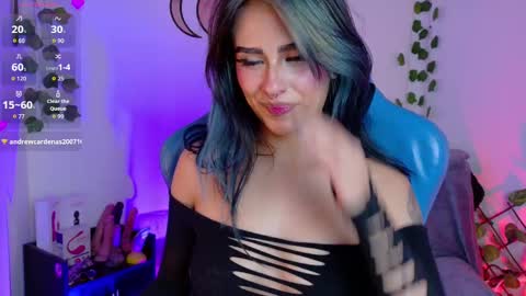 Snapshot of blue_kittenn chatting on 26, 9, 2025 blue_kittenn online show from 26, 9, 2025