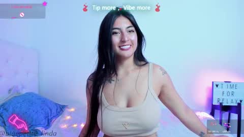 Snapshot of blue_petite chatting on 13, 2, 2026 Linda online show from 13, 2, 2026