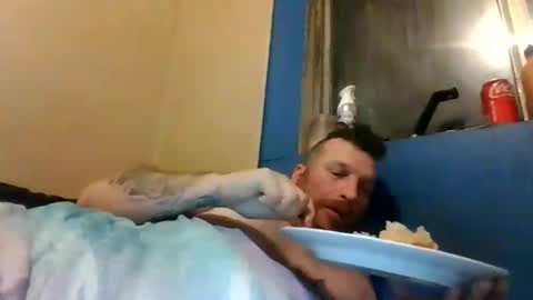 bluedemoneyes1986 online show from 25, 2, 2025