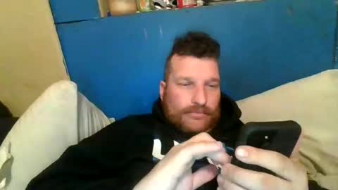 bluedemoneyes1986 online show from 25, 2, 2025