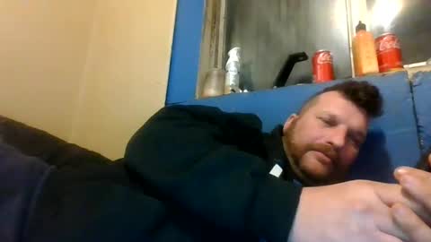 bluedemoneyes1986 online show from 27, 2, 2025