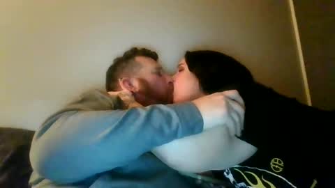 bluedemoneyes1986 online show from 1, 3, 2025