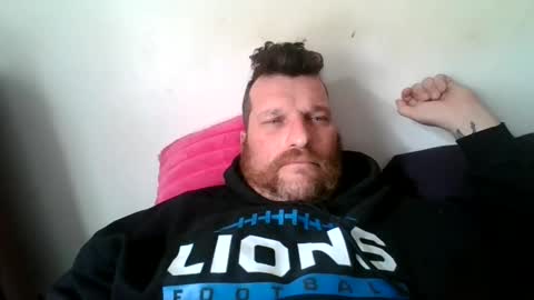 bluedemoneyes1986 online show from 6, 3, 2025