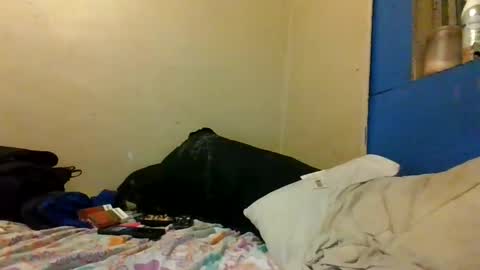 bluedemoneyes1986 online show from 8, 3, 2025