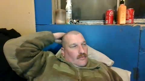 bluedemoneyes1986 online show from 9, 3, 2025