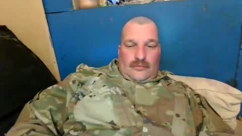 bluedemoneyes1986 online show from 9, 3, 2025