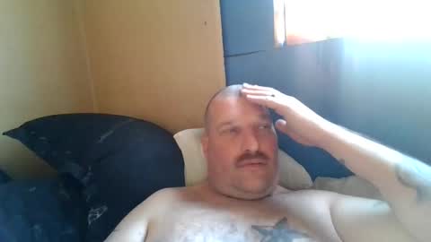 bluedemoneyes1986 online show from 10, 3, 2025