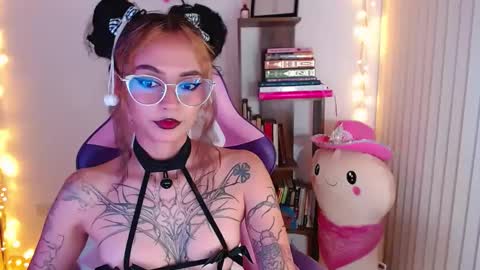 Im Abril .. Nice to meet you  thumb up me please its important  INDEPENDENT MODEL online show from 16, 9, 2025