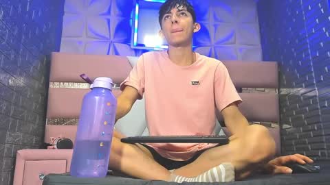 blueestar03 online show from 13, 12, 2024