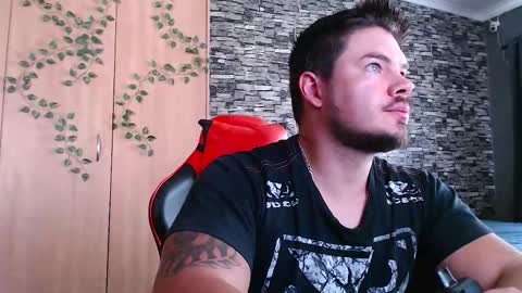 blueeyeboy0 online show from 6, 11, 2025