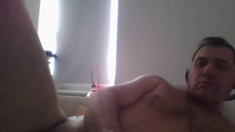 Snapshot of blueeyedm12 chatting on 18, 1, 2026 blueeyedm12 online show from 18, 1, 2026