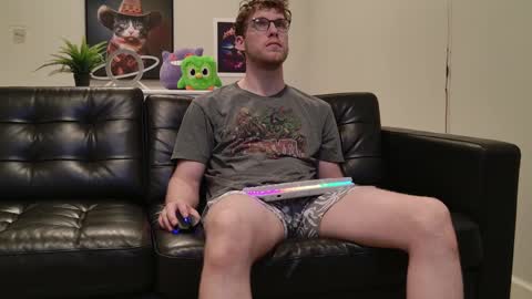 blueeyedtallguy online show from 9, 10, 2025