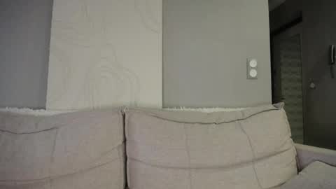 Snapshot of blueeyeess chatting on 4, 12, 2025 Alina online show from 4, 12, 2025