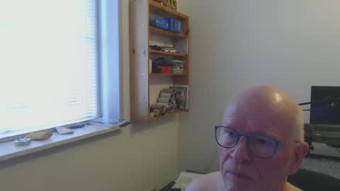 Snapshot of blueeyesn8 chatting on 28, 2, 2025 blueeyesn8 online show from 28, 2, 2025