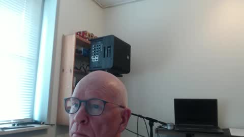 Snapshot of blueeyesn8 chatting on 14, 10, 2025 blueeyesn8 online show from 14, 10, 2025