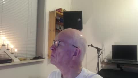 Snapshot of blueeyesn8 chatting on 2, 12, 2025 blueeyesn8 online show from 2, 12, 2025