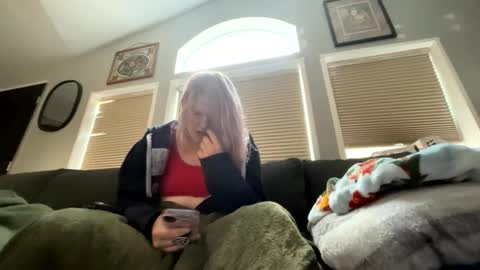 blueluna203 online show from 9, 9, 2025