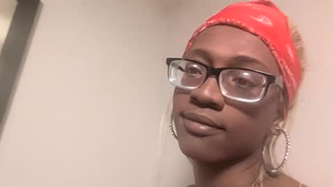 Snapshot of blushbitxh chatting on 22, 12, 2024 BLUSHBITXH online show from 22, 12, 2024