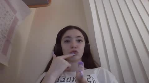 blushed_vita online show from 8, 11, 2025