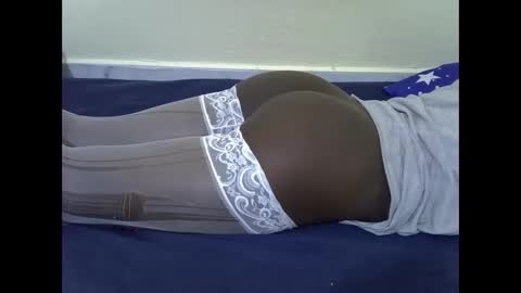 Snapshot of blushing_bunny chatting on 5, 3, 2026 Bunny online show from 5, 3, 2026