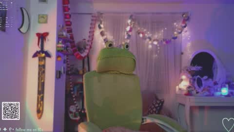   Im Nym  Justa nymph on twitter and IG online show from 28, 11, 2025