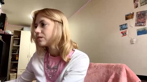 Elizabeth online show from 11, 11, 2025