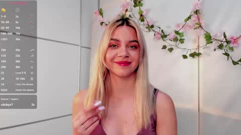 Snapshot of blushkitty chatting on 18, 9, 2025 Chloe online show from 18, 9, 2025