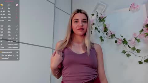 Snapshot of blushkitty chatting on 19, 9, 2025 Chloe online show from 19, 9, 2025