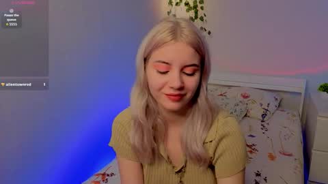 Snapshot of blushkitty chatting on 30, 10, 2025 Chloe online show from 30, 10, 2025